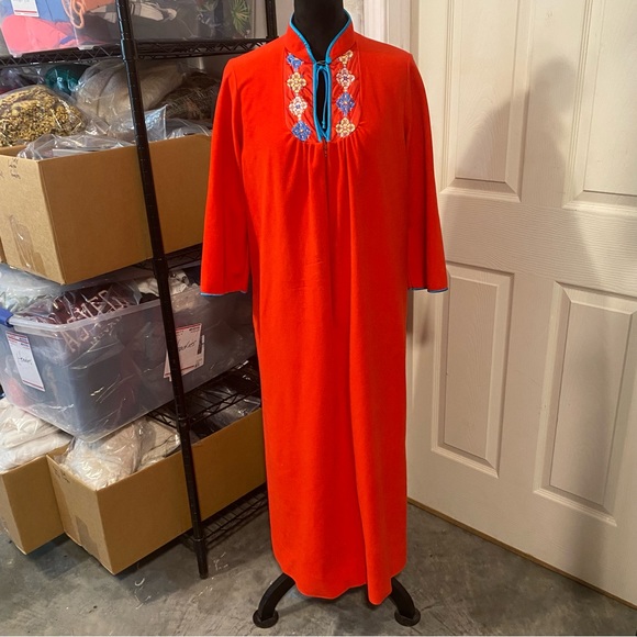 jcpenney Intimates & Sleepwear Vintage Jcpenny Red Robe 2 Piece
